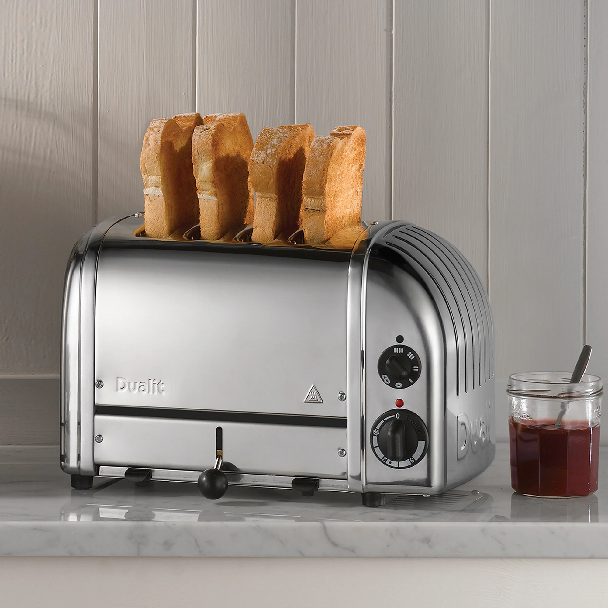 Dualit New Generation Classic 4-Slice Toaster in Stainless Steel
