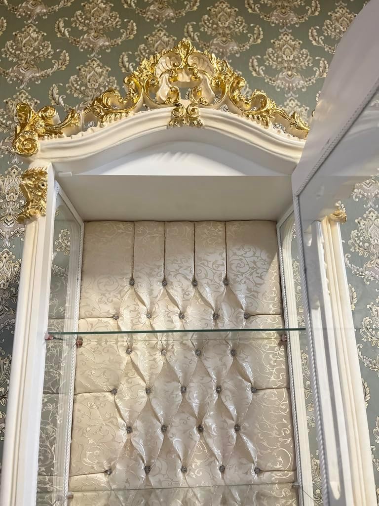 CasAmin Home & Living Baroque Style Display Cabinet: White Wood & Gold Leaf Showcase