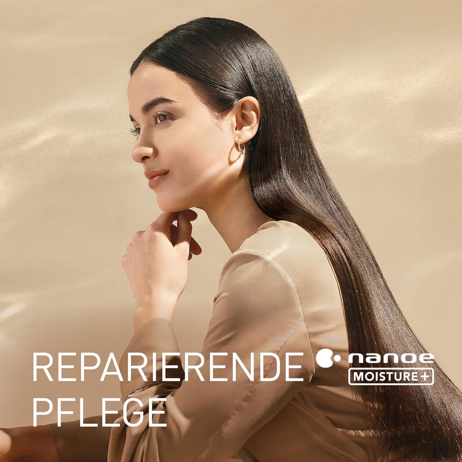 Panasonic EH-NA0J-N825 nanoe™ MOISTURE+ & Mineral Haartrockner, If Design Award, Diffusor & Konzentratordüse, Heiß- & Kalt-Wechselmodus, Pflege für Haut, Kopfhaut & Haarspitzen, 1600 W, Schwarz