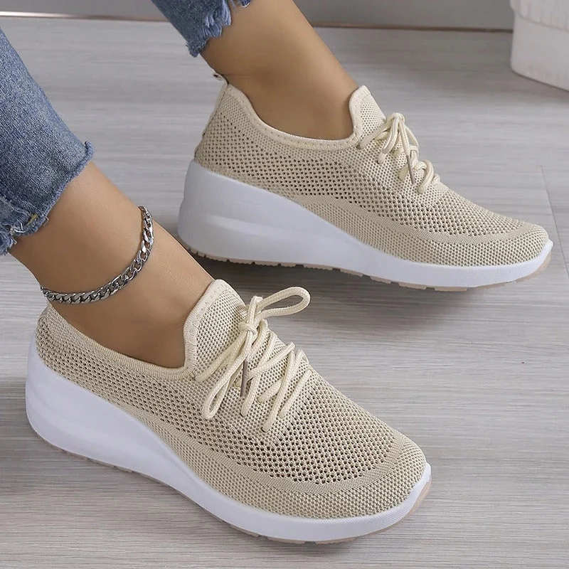 Damen Sneaker mit Keilabsatz und Plateau �C Atmungsaktives Mesh