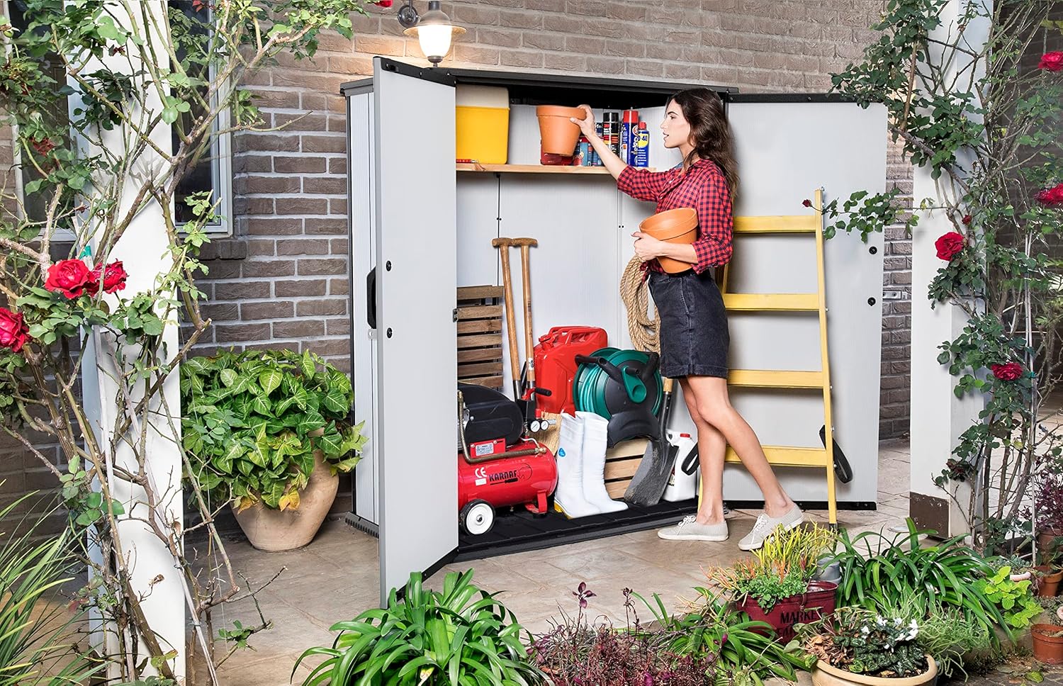 Keterbox Premier Tall, 1400l Fassungsvermögen, Außenmaße (BxHxT): 140 x 170 x 73,6 cm, wasserdicht, wetterfest