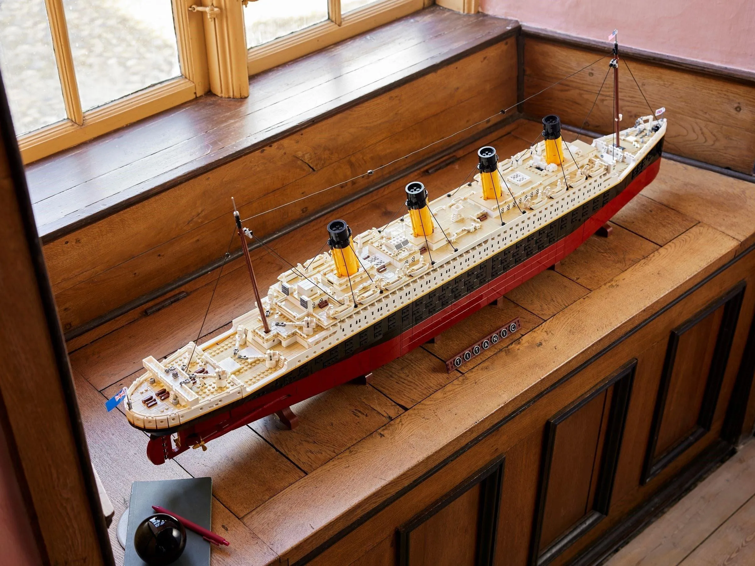 LEGO Creator Expert Il Titanic 10294 - Modello da Collezione Dettagliato