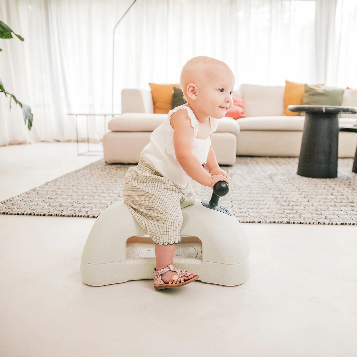 2025 Scoot and Ride My First 3-in-1 Babywalker & Glijder in Sand