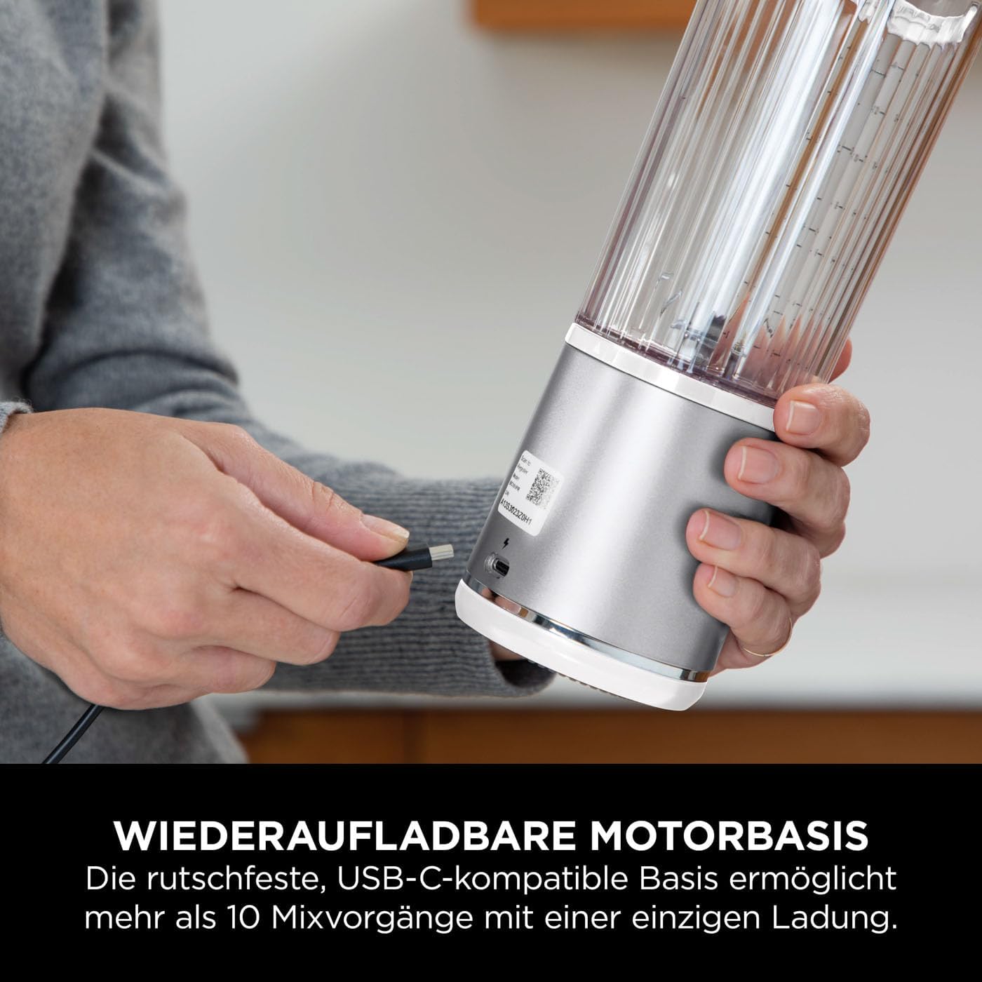 Ninja Blast Tragbarer Mixer / Blender / Smoothie Maker, 530ml Becher, Auslaufsicherer Deckel, Leistungsstarker Mini Standmixer, Kabellos & Wiederaufladbar, Zerkleinert Eis & Obst, Schwarz, BC151EUBK