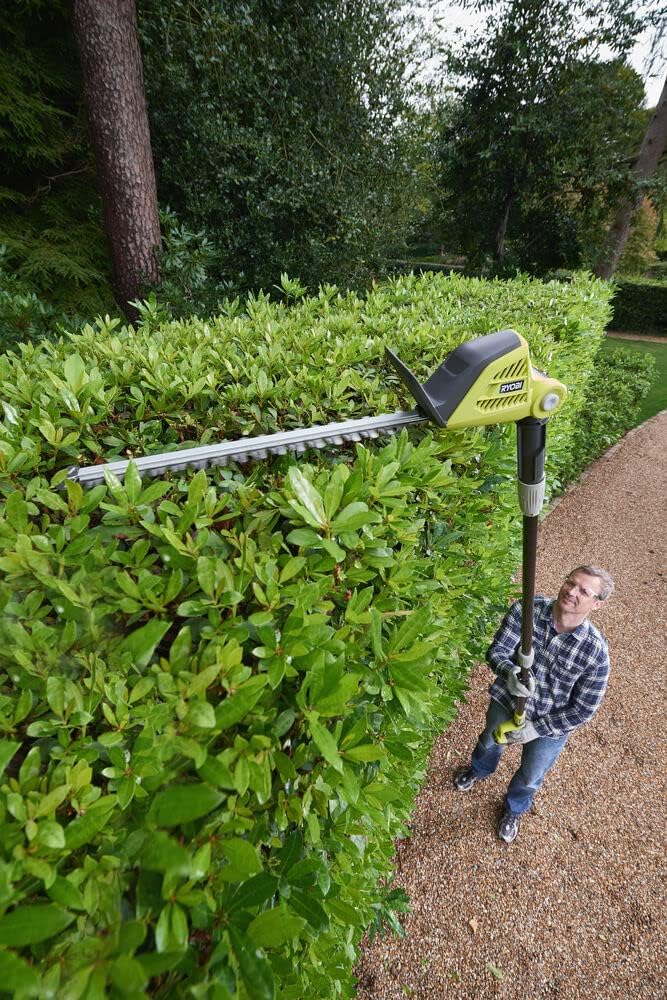 RYOBI 18V ONE+ Akku-Teleskop-Heckenschere OPT1845 (Messerlänge 45cm, 18mm Schnittstärke, 135° abwinkelbarer Schneidkopf, Schnittgeschwindigkeit 1350U/min, ohne Akku und Ladegerät)
