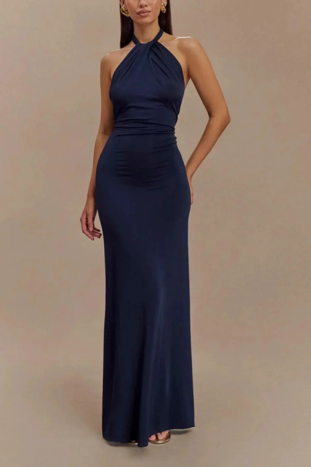 Neckholder Maxi-Kleid f��r Damen | R��ckenfreies Abendkleid mit Raffungen | Elegantes Kleid f��r Hochzeitsg?ste Figurbetont