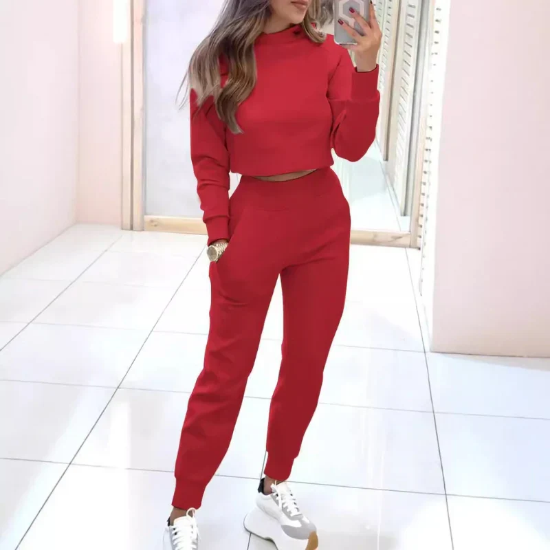 Zweiteiliges Damen Loungewear Set mit bauchfreiem Pullover und Jogginghose | Sportlicher Trainingsanzug f��r Alltag und Zuhause
