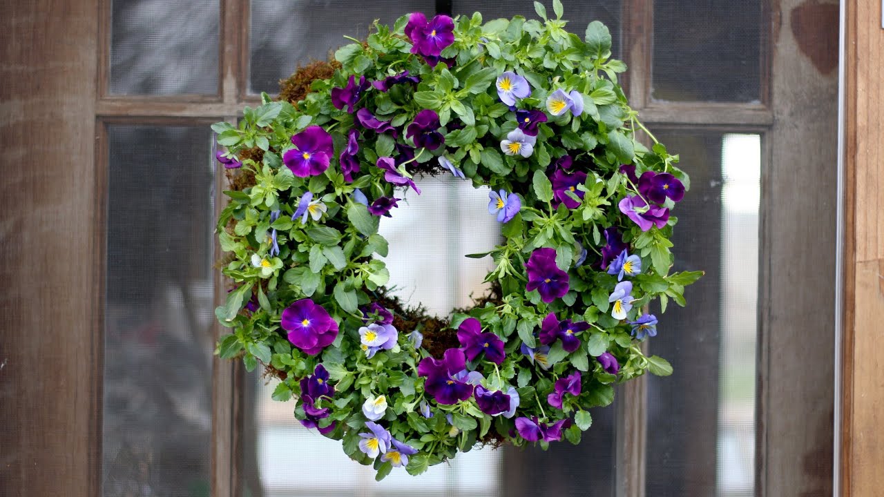 Spring Live Wreath Workshop | Saturday March, 28th