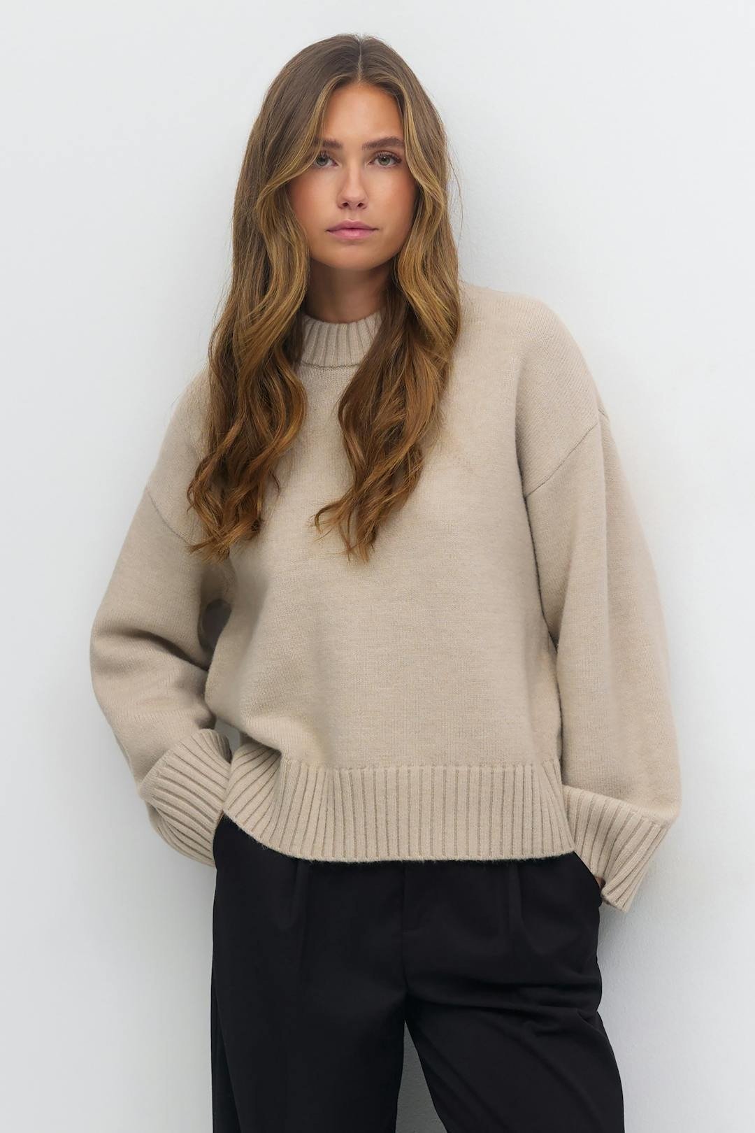 Dame Gina Tricot Crew Neck Knitted Sweater