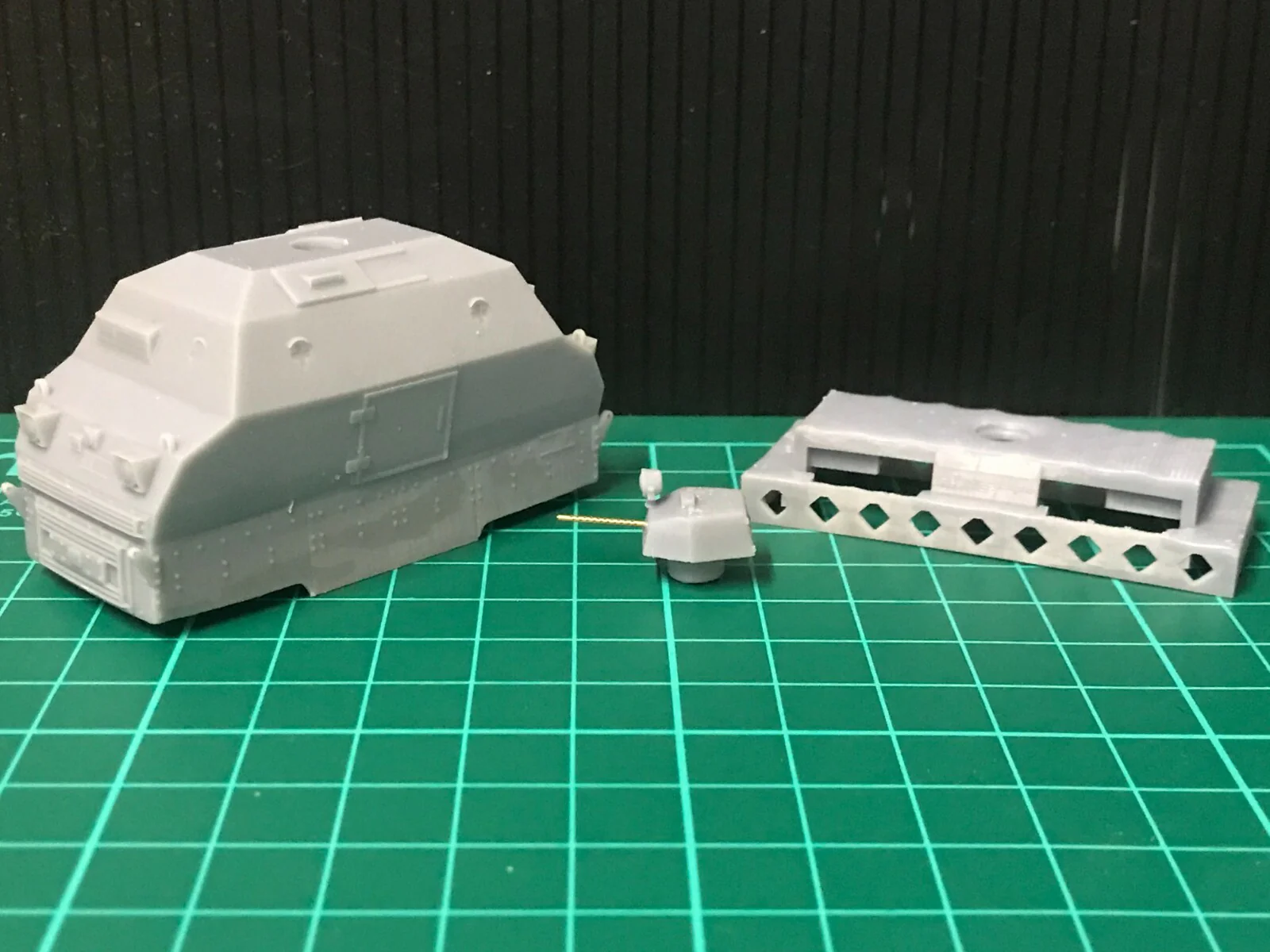 OO gauge Wickham Armoured train - Vietnam era with static display option