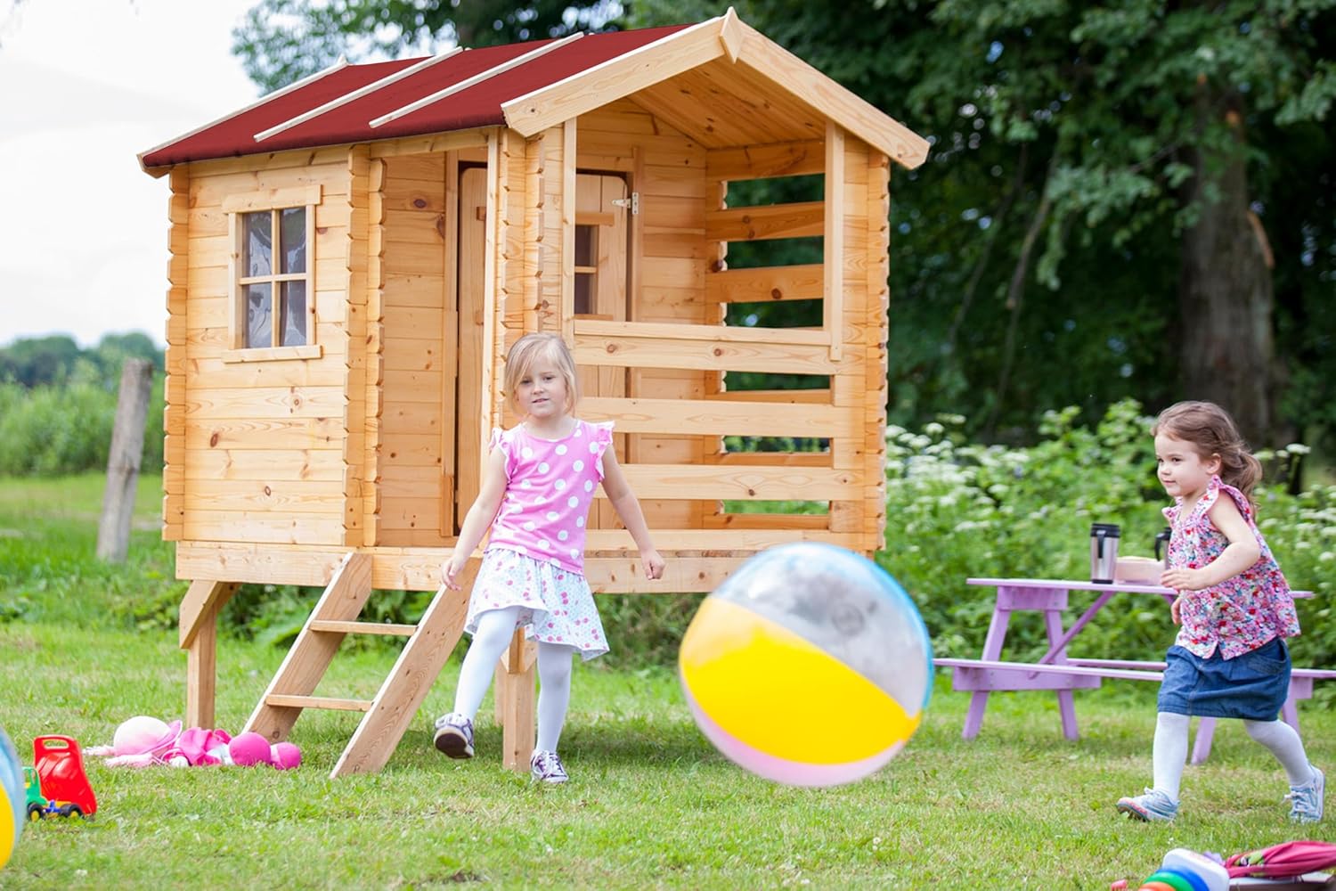 Timbela Kinderspielhaus aus Holz - Spielhaus im Freien für Kinder - B146xL181xH205 cm/1,1m2 Gartenspielhaus - Garten-Sommerhaus für Kinder M501B
