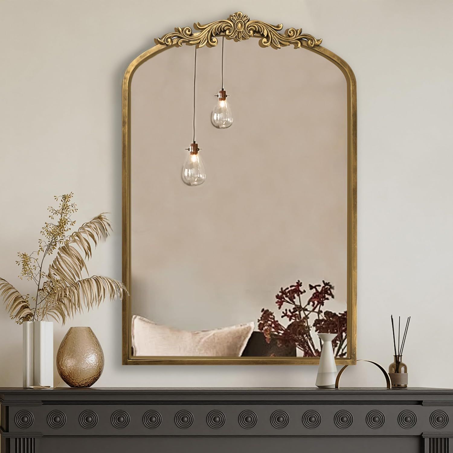 PERFNIQUE Arched Gold Baroque Wall Mirror, 91 x 60cm Decorative Brass Frame for Bathroom, Living Room, Entryway