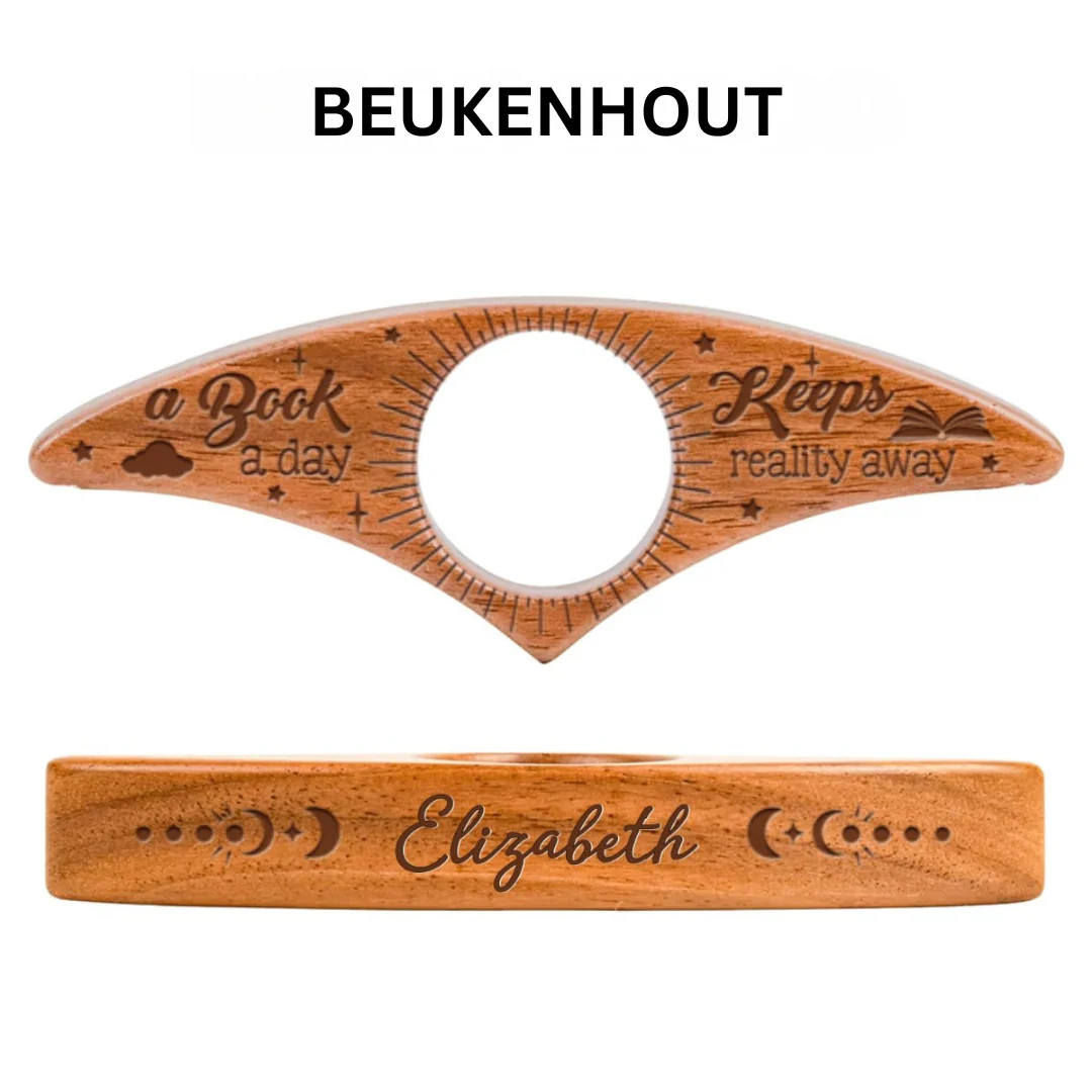 BookLover | Deze gepersonaliseerde houten boekenhouder houdt je verhaal open – met één hand, puur comfort