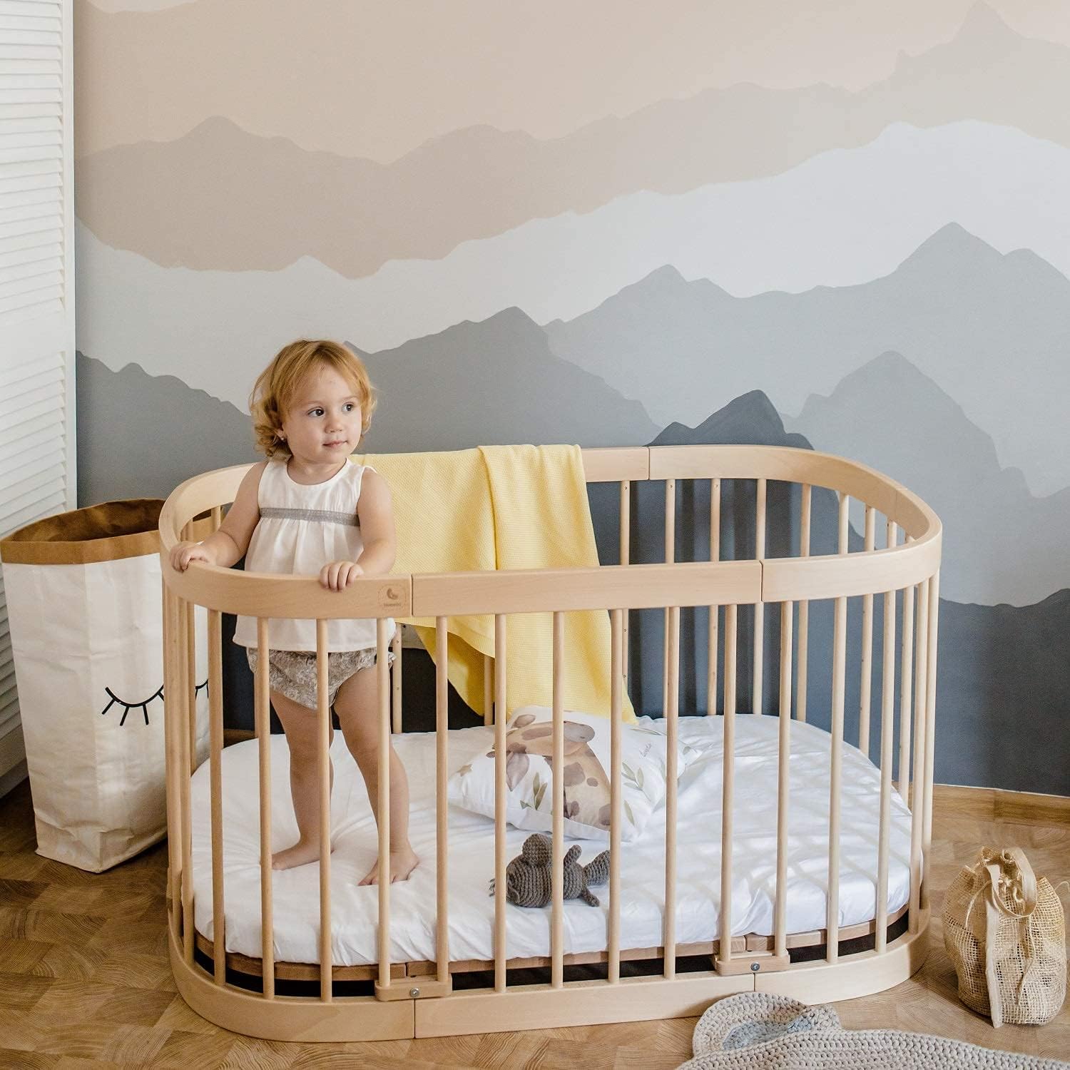 tweeto® Babybett 7 in 1 – mitwachsendes Babybett aus Holz | höhenverstellbares Beistellbett & Gitterbett | umbaubar zu Kinderbett & Laufstall (Buche Natur)