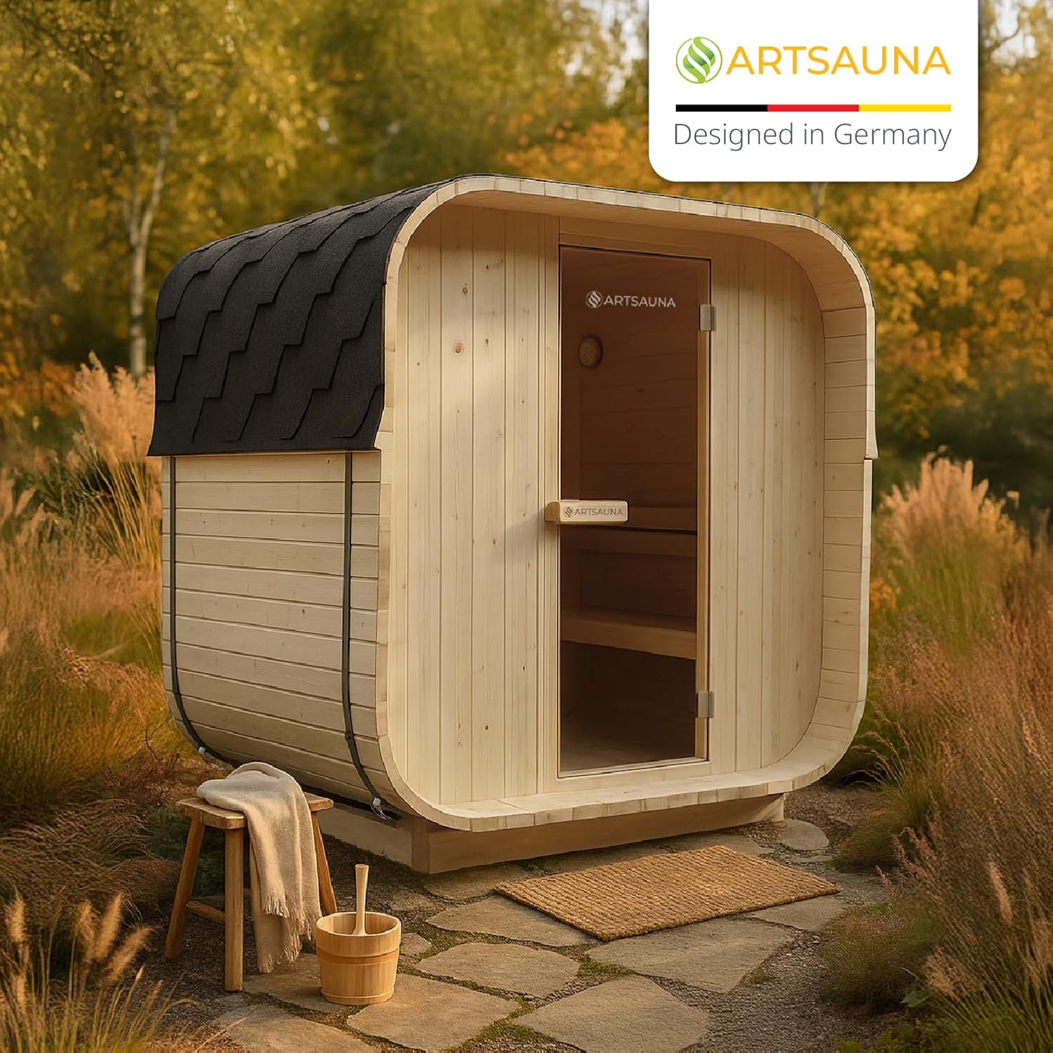 Artsauna Fasssauna Nolvik M, Outdoor-Sauna aus Fichtenholz, 3,6 kW Ofen, LED, Komplettset mit Sanduhr, Eimer & Thermometer, Winterfest, Cube Design