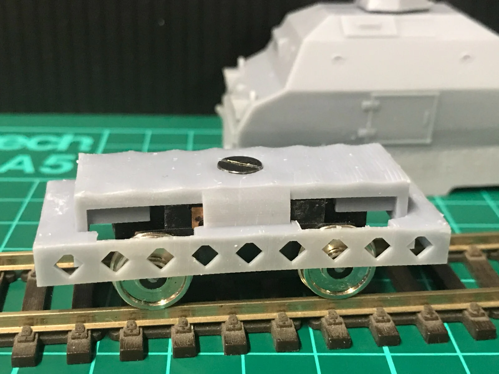 OO gauge Wickham Armoured train - Vietnam era with static display option