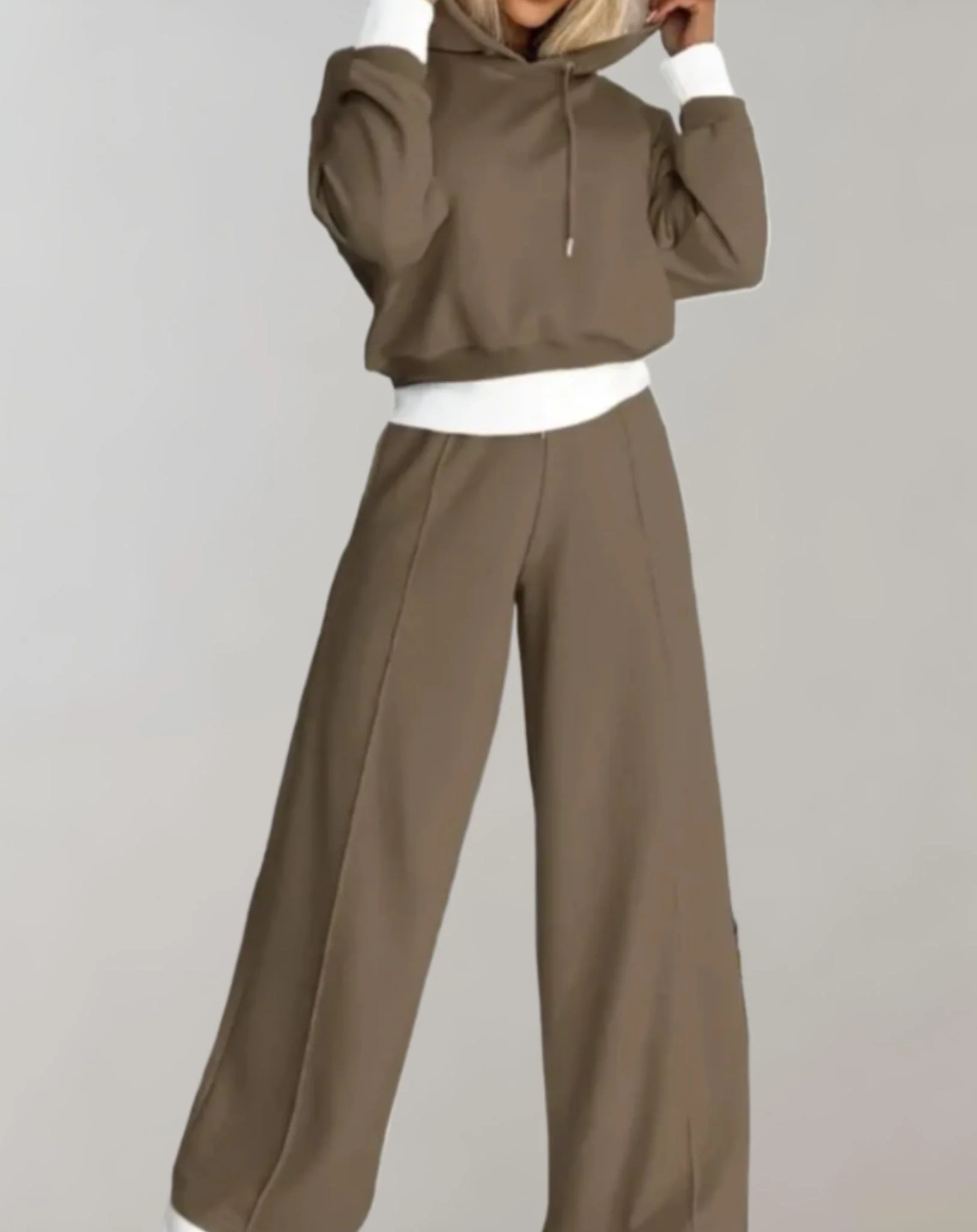 Damen Lounge Set Zweiteiler mit Cropped Hoodie und weiter Hose | Bequemer Hausanzug mit High Waist Schnitt f��r Freizeit