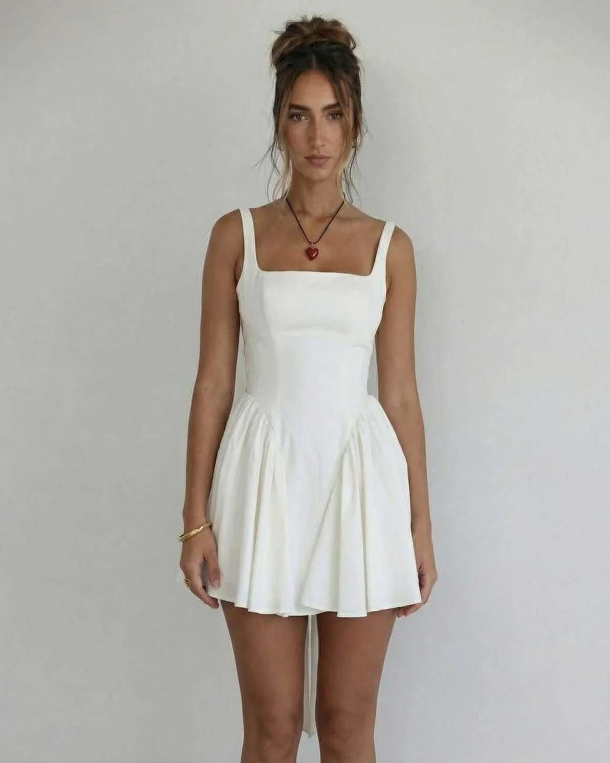 Minikleid f��r Damen mit femininer Passform f��r festliche Anl?sse und den Alltag