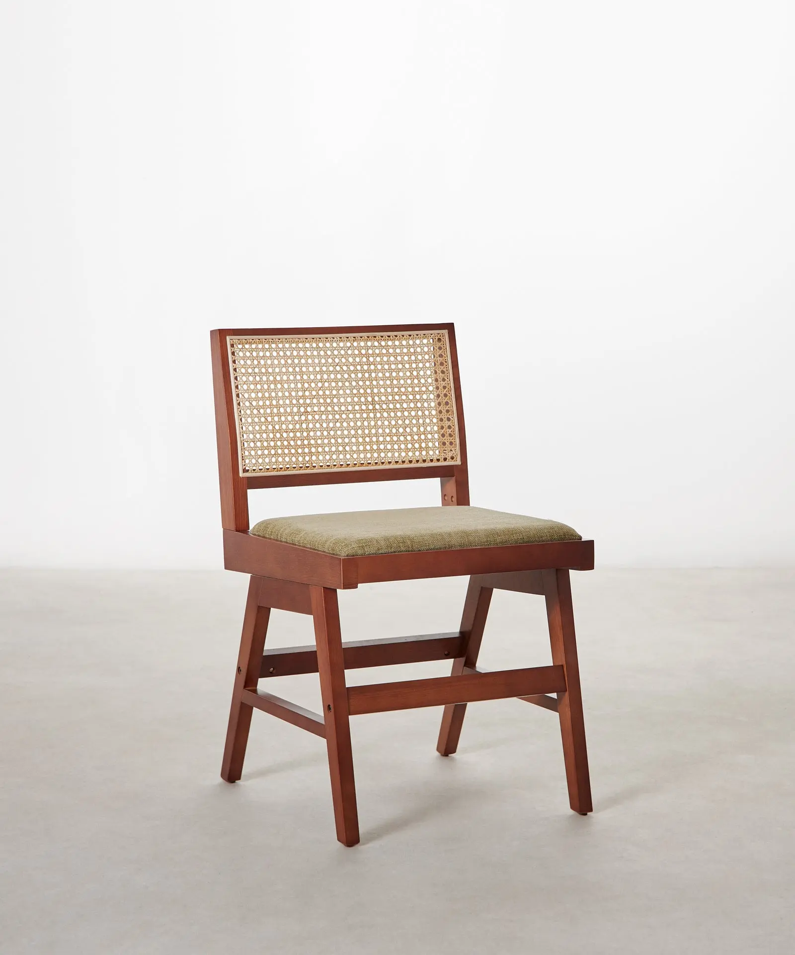 Silla de Comedor en Madera Tapizada Pauline