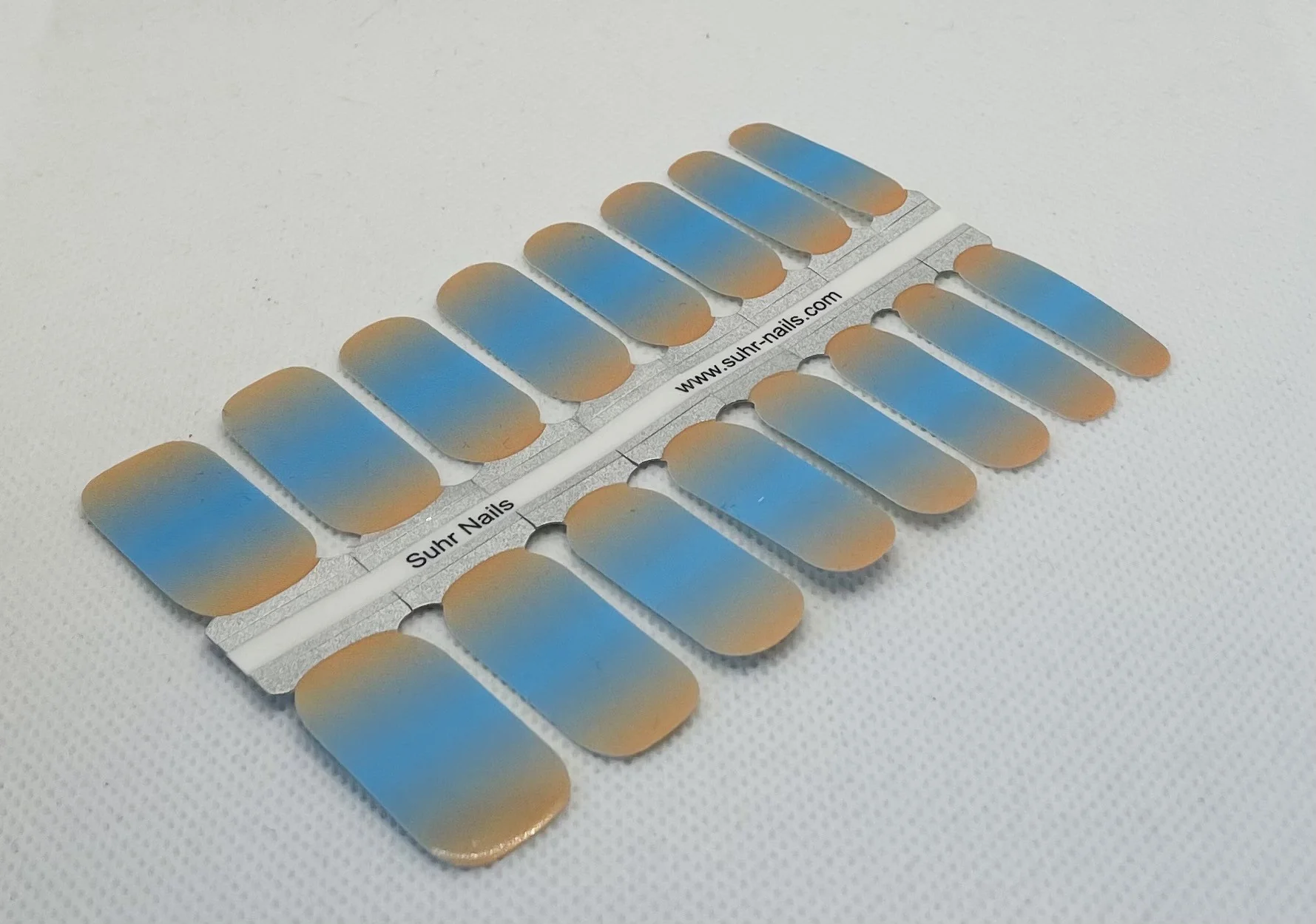 Nude-Turquoise Ombre