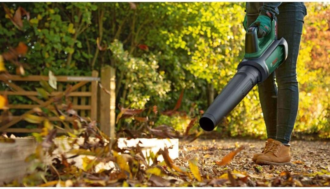 Bosch Accu-bladblazer AdvancedLeafBlower 36V-750 (1x 2,0 Ah accu, 36 volt systeem, voor het verwijderen van hardnekkige bladeren op grote oppervlakken, laag gewicht: 2,8 kg, in doos)