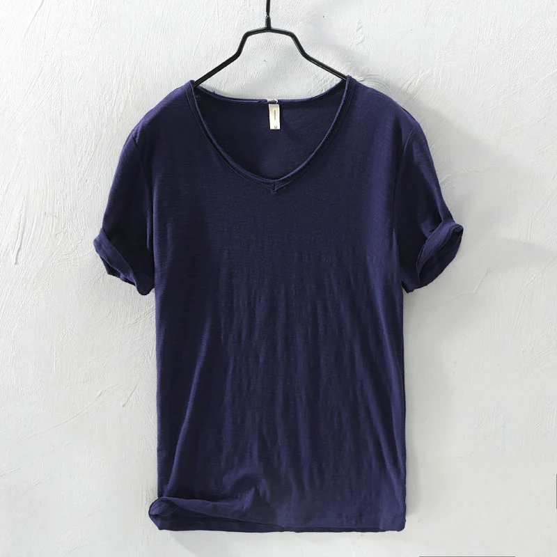 Herren V-Ausschnitt T-Shirt aus Slub Cotton | Relaxed Fit Baumwollshirt | Atmungsaktives Kurzarmshirt f��r den Alltag