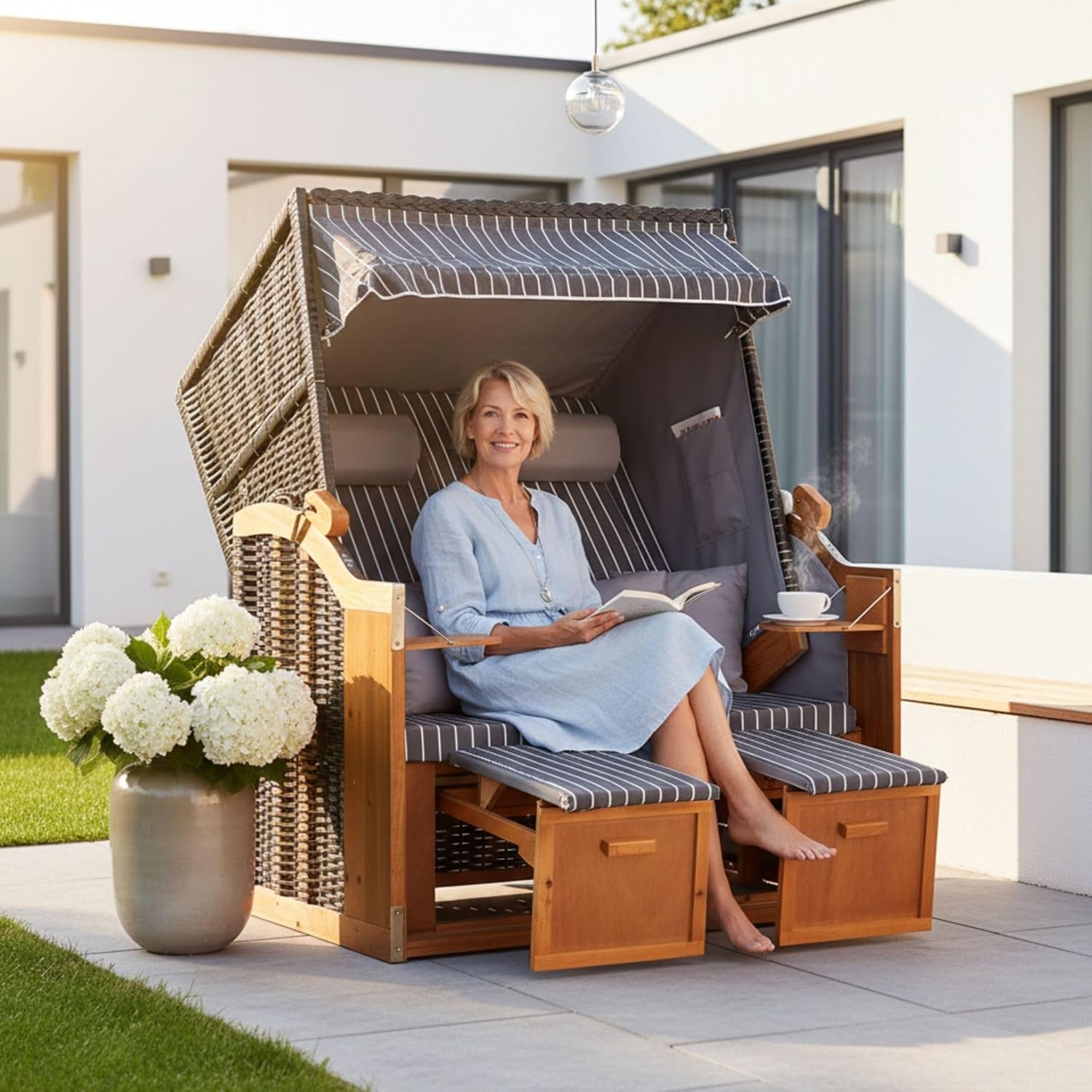 Strandkorb Ostsee Wacholder PE Schwarz (Dessin Royal Grau) | 2 Sitzer-Strandkorb wetterfest | Volllieger Hartholz Zweisitzer | Strandkörbe Balkon | Beach Chair Garten