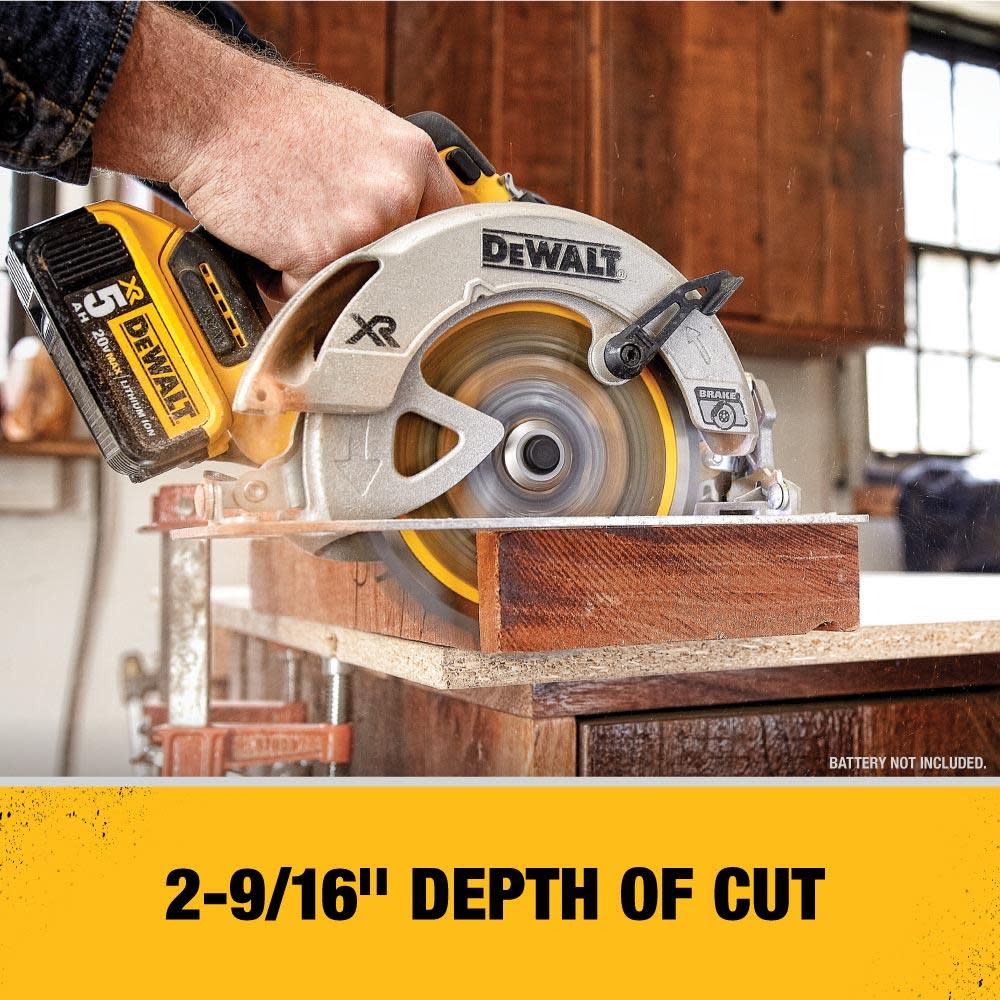 20V MAX 7 1/4?�� Circular Saw and Lithium Ion Battery Starter Kit