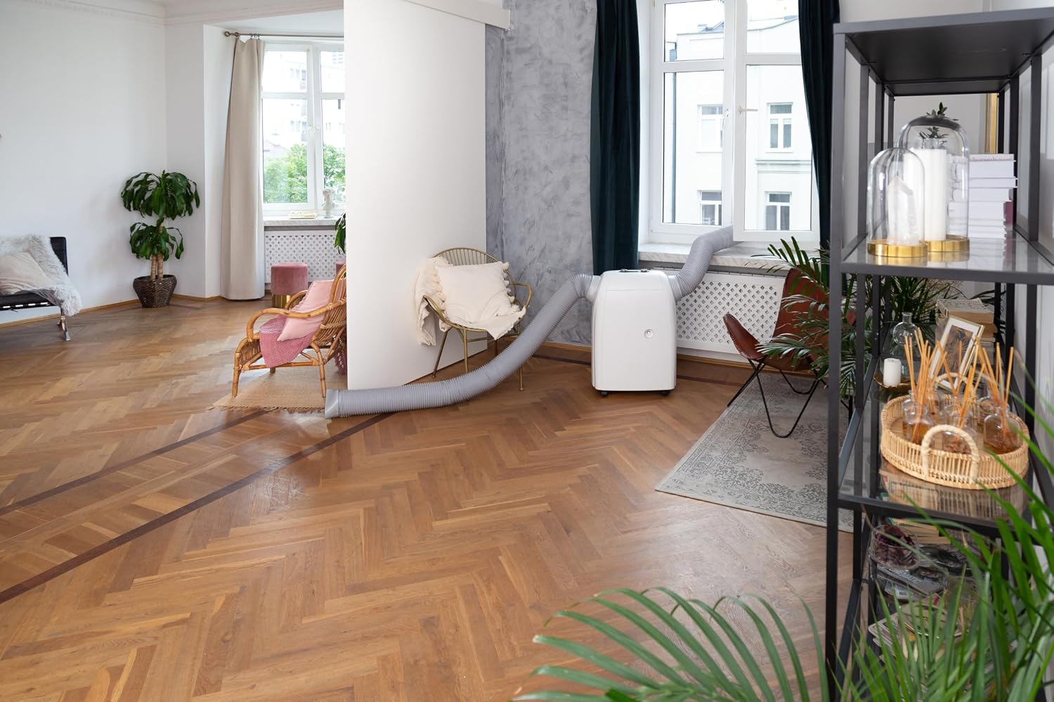 Welltec ACH1414 Mobile Klimaanlage | 4in1 Klimagerät: Kühlung, Heizung, Entfeuchtung, Belüftung | 14.000 BTU | max. 75 m² | WiFi | reichhaltiges Zubehörset | Energieklasse A | 5 Jahre Garantie
