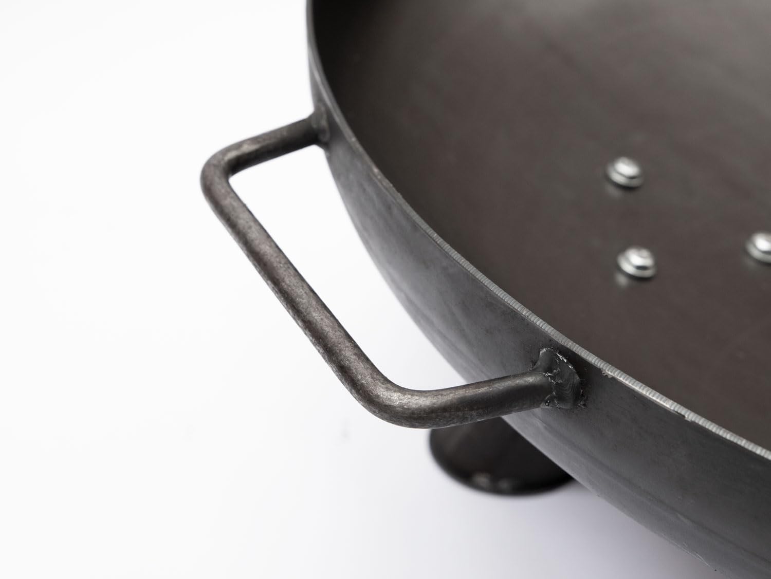 Grillfürst Feuerschale Ø 120 cm aus Stahl - Feuerschale für den Garten oder die Terrasse, massiv, langlebig und hitzebeständig, für Lagerfeuer oder als Kochstelle, Durchmesser 120 cm