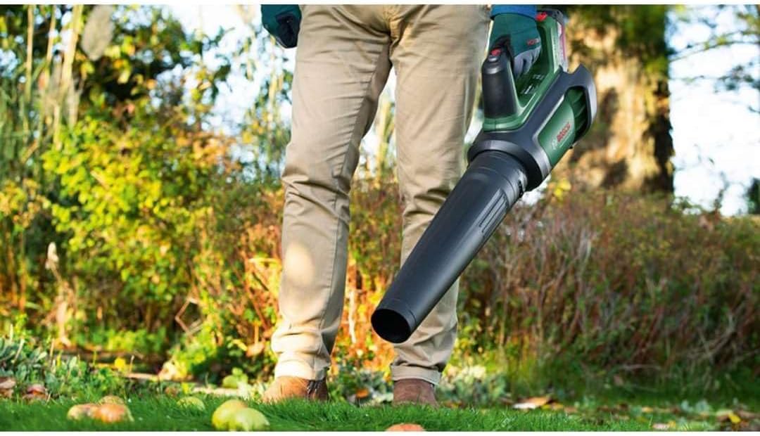 Bosch Accu-bladblazer AdvancedLeafBlower 36V-750 (1x 2,0 Ah accu, 36 volt systeem, voor het verwijderen van hardnekkige bladeren op grote oppervlakken, laag gewicht: 2,8 kg, in doos)