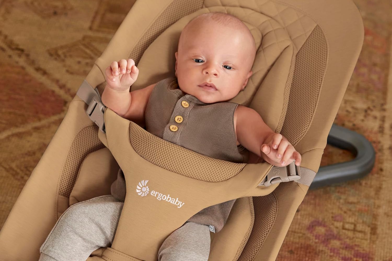 Ergobaby 3-in-1 Evolve Bouncer, Ergonomische wipstoel voor baby's vanaf de geboorte tot peuters, Babyschommel met zitverkleiner voor pasgeborenen (2,5 kg - 13,2 kg), Cream