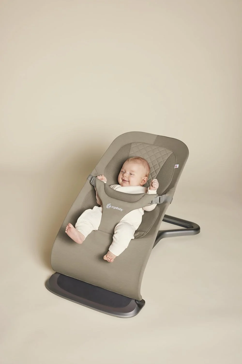 Ergobaby 3-in-1 Evolve Bouncer, Ergonomische wipstoel voor baby's vanaf de geboorte tot peuters, Babyschommel met zitverkleiner voor pasgeborenen (2,5 kg - 13,2 kg), Cream