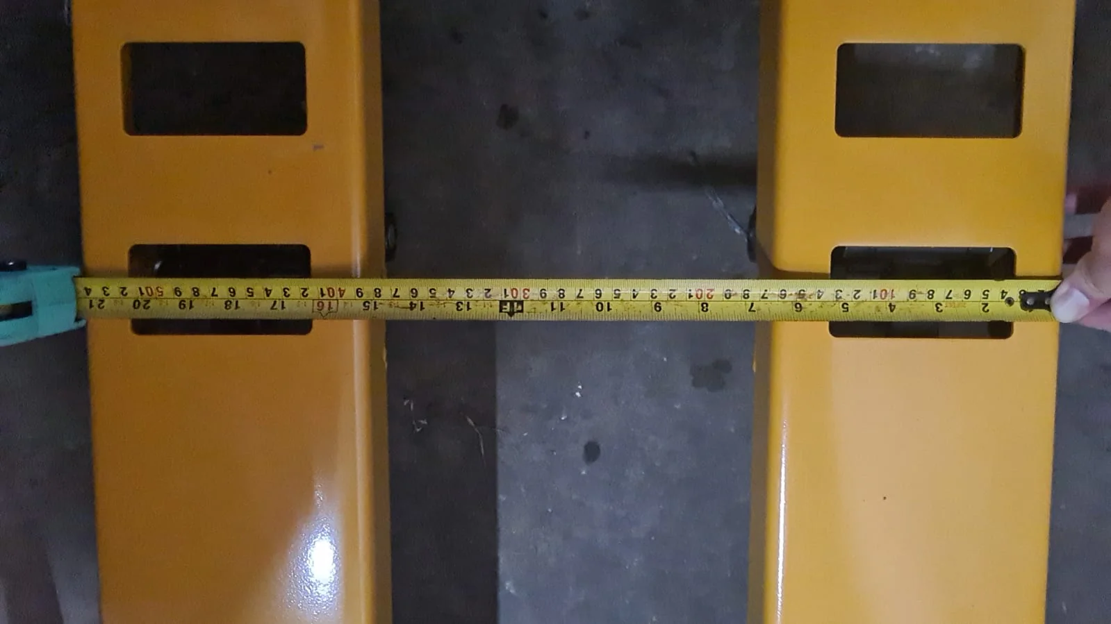 Aiko 2,5 Ton, 540 x 900 mm, Enkel Nylon Super Korte Handpalletwagen | Model: PT-W2.5N-540/900