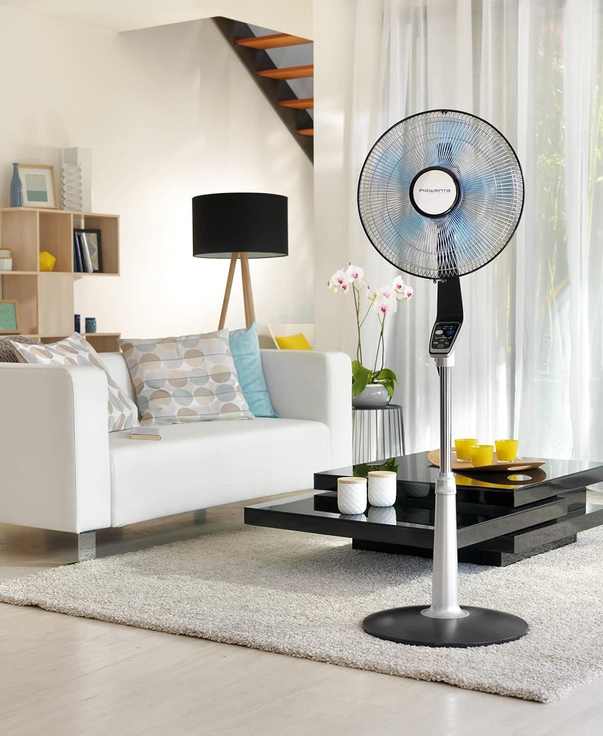 Rowenta VU5670F0 Ventilateur sur Pied Turbo avec Télécommande Silence Extrême 40 cm Silencieux Minuterie Oscillation 5 Vitesses 70W Ventilation Gris et Noir