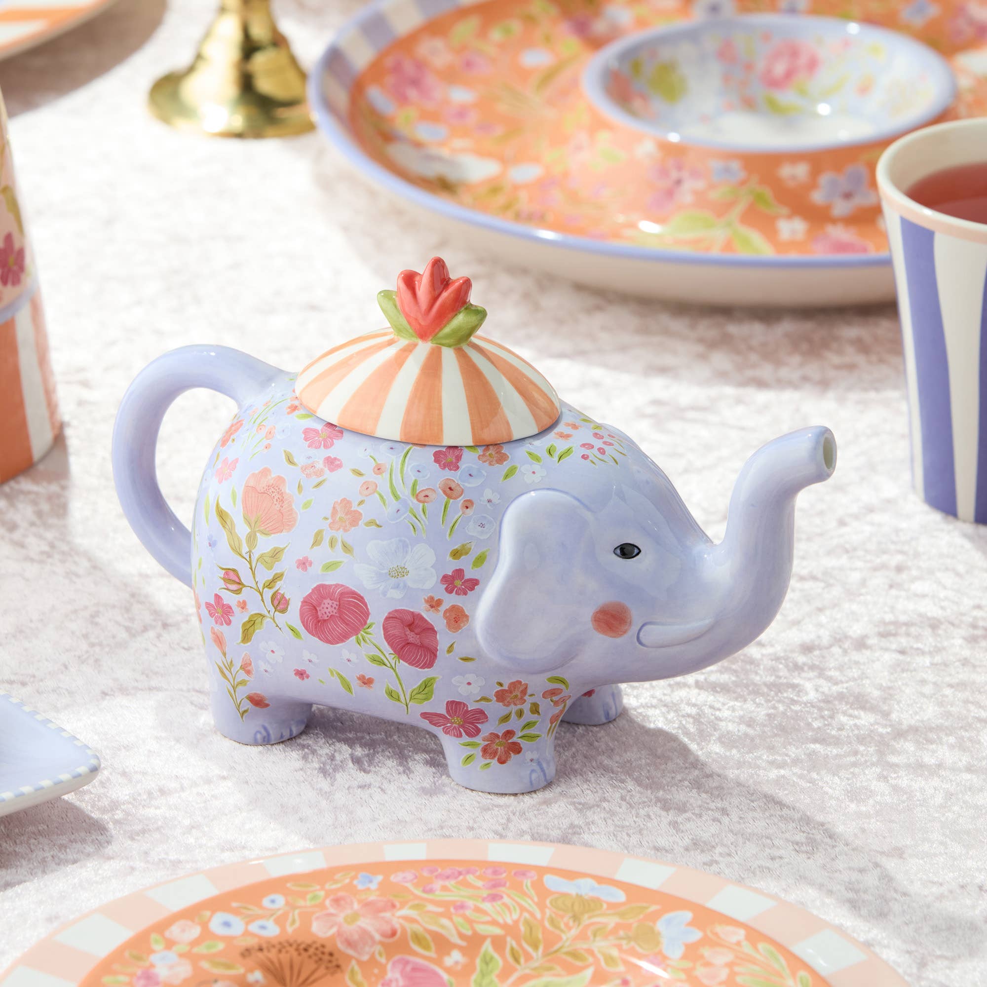 Menagerie Elephant Teapot