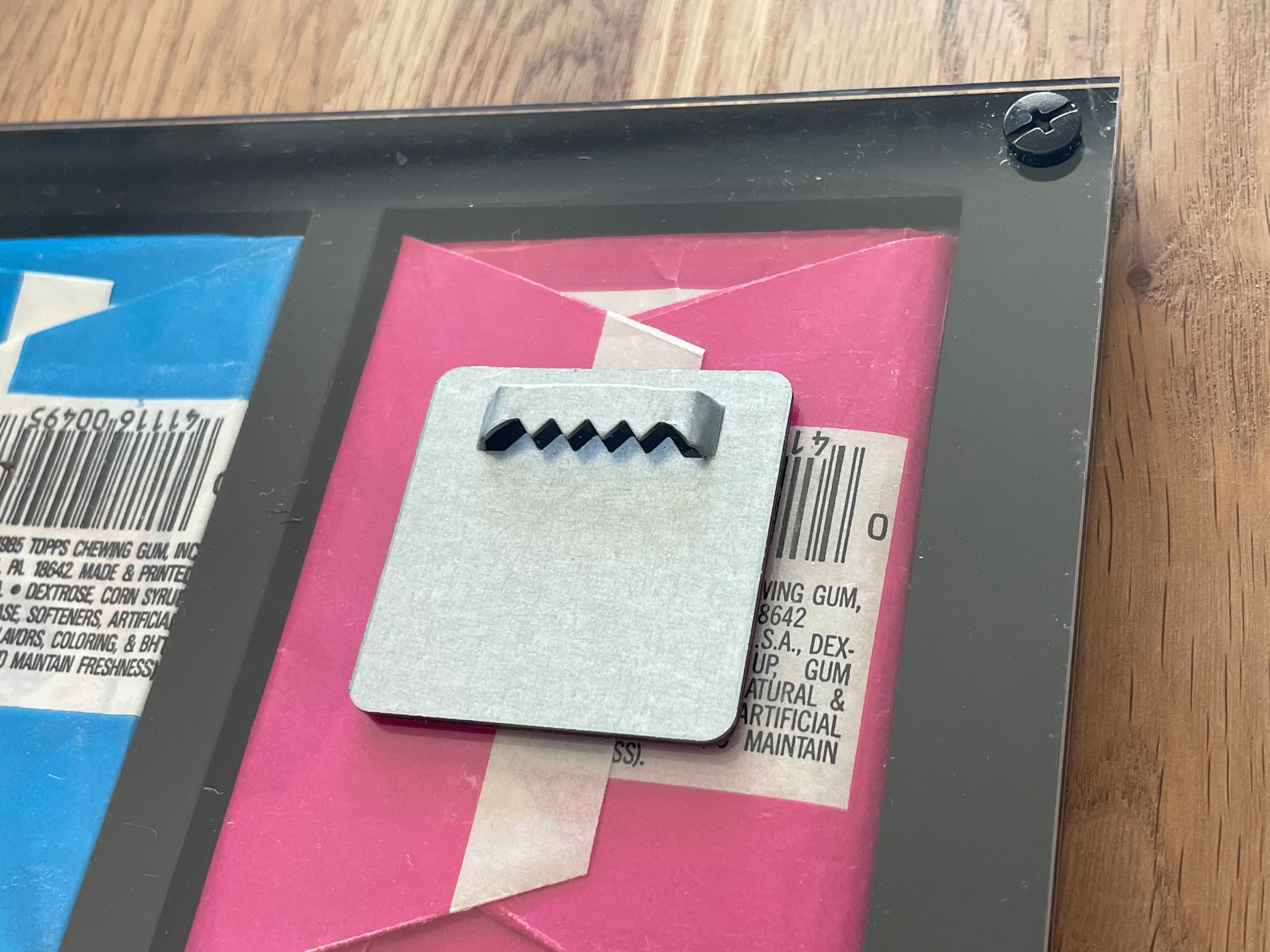 1x 3M Sawtooth For Wall Hanging - IDEAL FOR MAGNETIC FRAMES AND HOLDERS