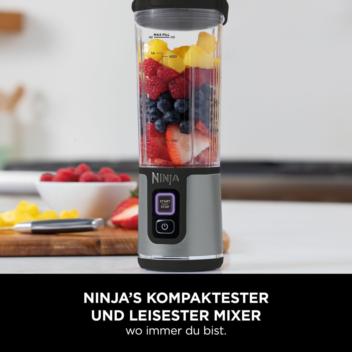 Ninja Blast Tragbarer Mixer / Blender / Smoothie Maker, 530ml Becher, Auslaufsicherer Deckel, Leistungsstarker Mini Standmixer, Kabellos & Wiederaufladbar, Zerkleinert Eis & Obst, Schwarz, BC151EUBK