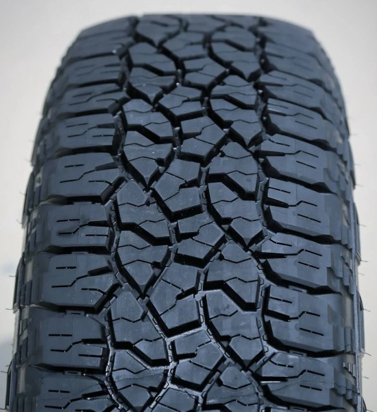 Goodyear Wrangler TrailRunner at – 275/60R20 115S Tire