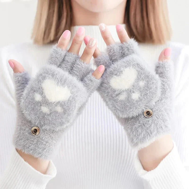 Purrfect Mitts | Elevate your winter look with plush sophistication!
