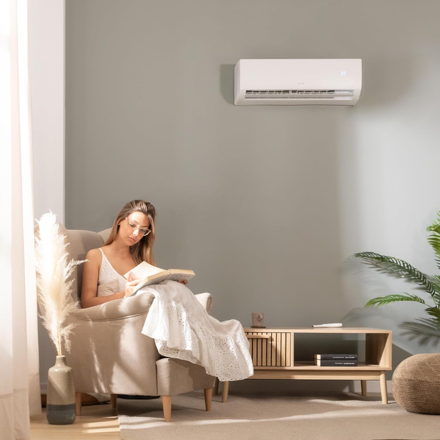 Cecotec Split-Klimaanlage AirClima 9000 Smartfresh. 9000 BTU, Wärmepumpe, Inverter-System, 5 Betriebsmodi, 8 Geschwindigkeitsstufen, Entfeuchter, 24-Stunden-Timer für die Klimatisierung