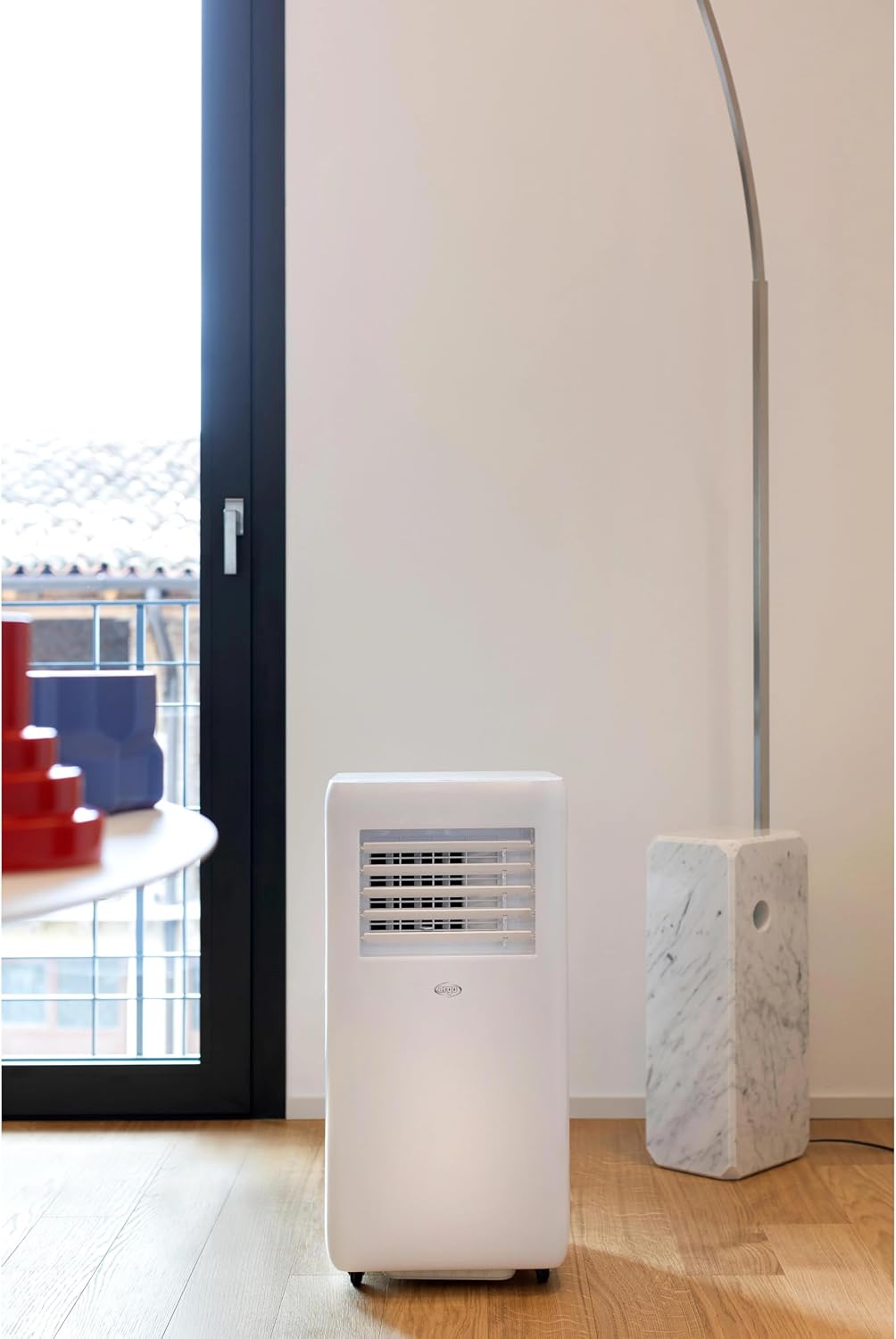 Argo Mobiles Klimagerät Kary 8000 BTU, Bewegliche Klimaanlage | Kühlung, Ventilation, Entfeuchtung – Geringe Umweltbelastung (Umweltfreundliches R290-Kältemittel), Fenster-Kit Inkl.