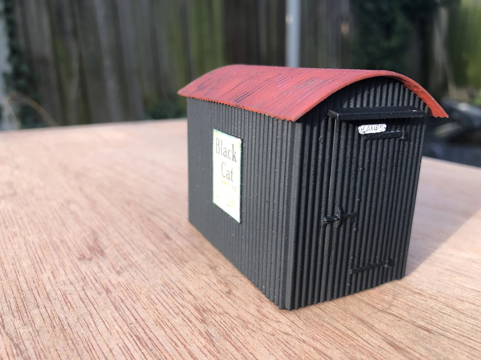 Lamp hut with glazing - O Gauge/O-16.5 based on Buckfastleigh building