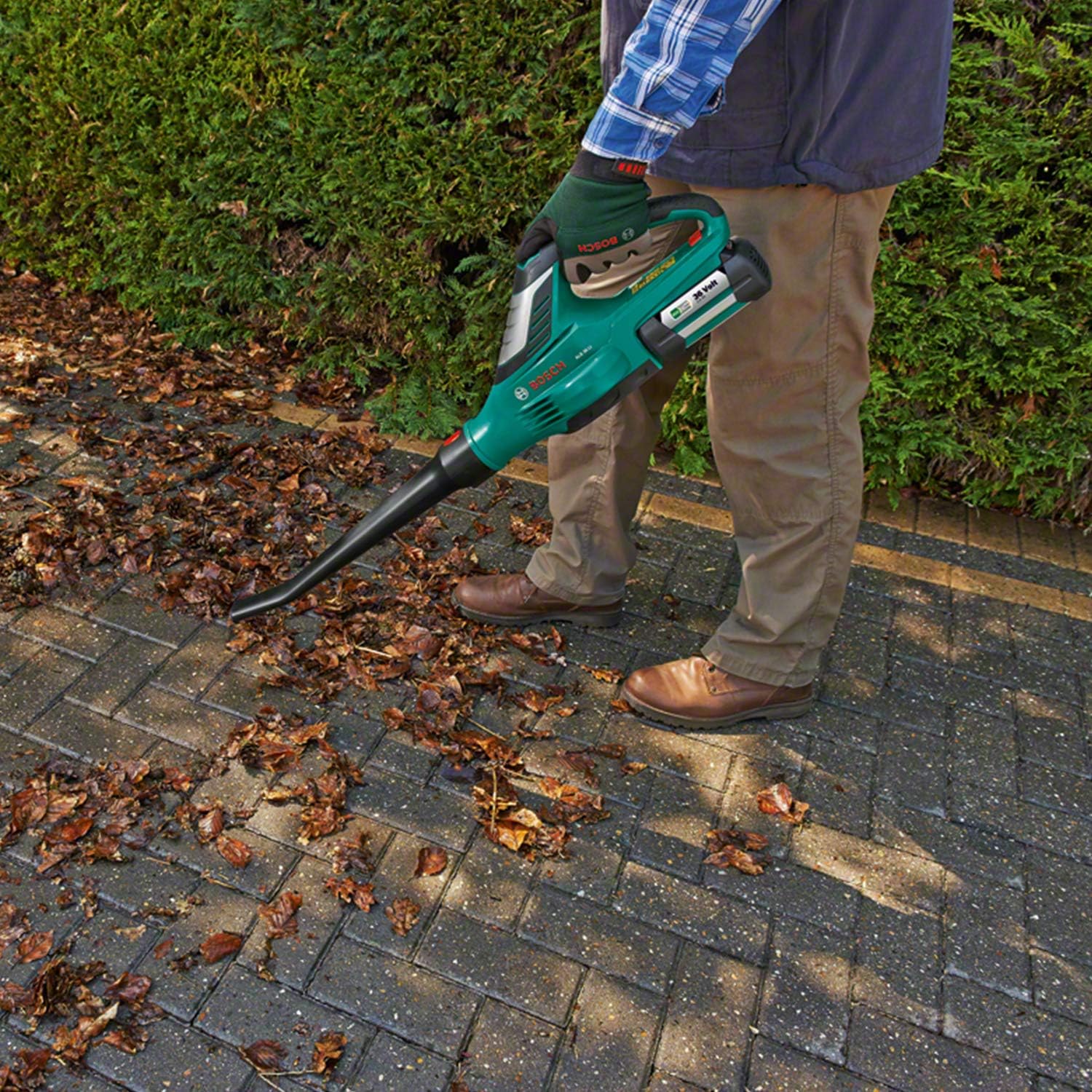 Bosch Home and Garden Akku Laubblser ALB 36 LI (ohne Akku, Karton, Luftgeschwindigkeit: 180 - 260 km/h, 36 Volt System)