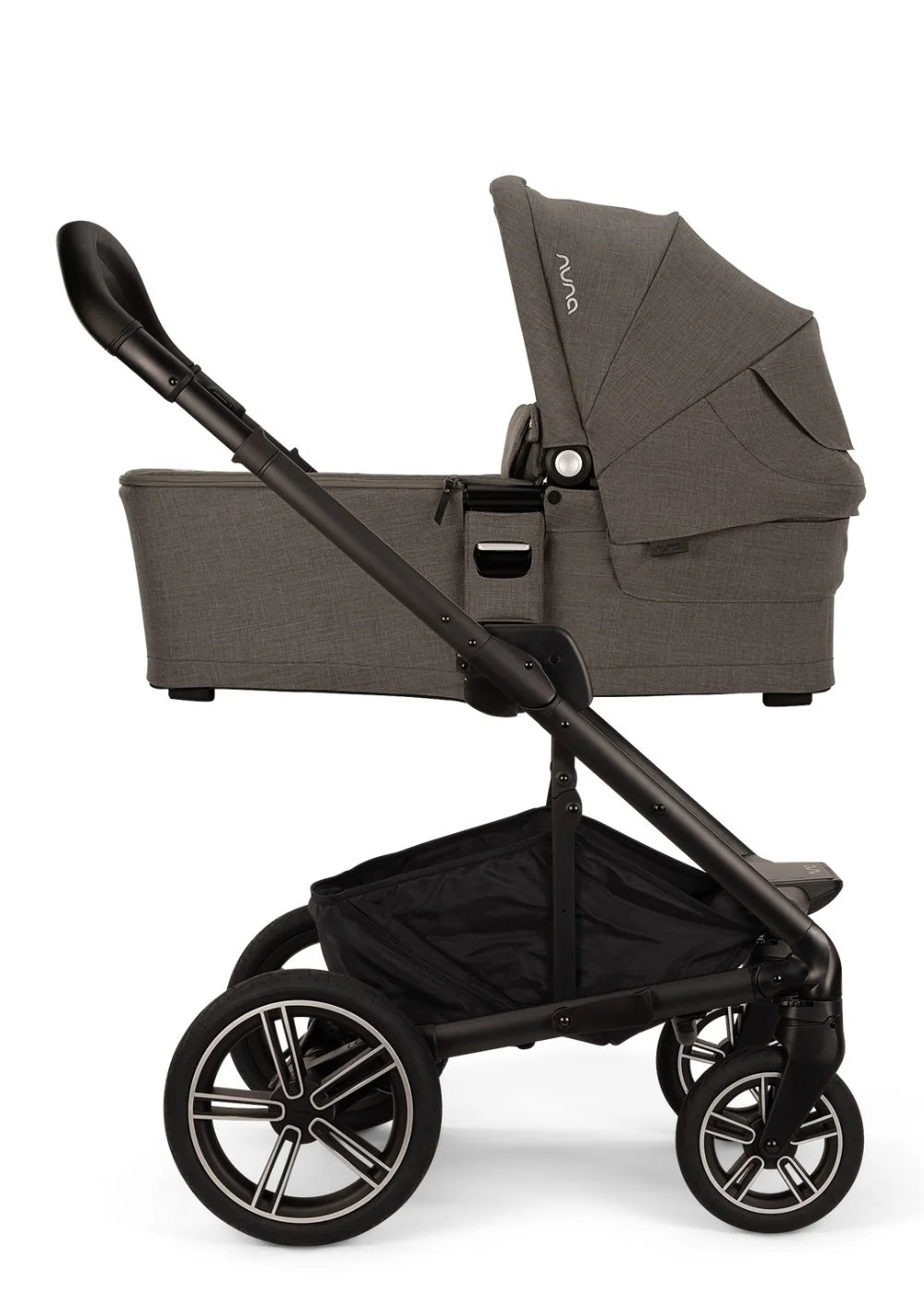 2025 Maak van elke tocht jouw avontuur: de MIXX next kinderwagen van NUNA ?C in een praktische set met comfortabele babybak, geschikt vanaf de geboorte