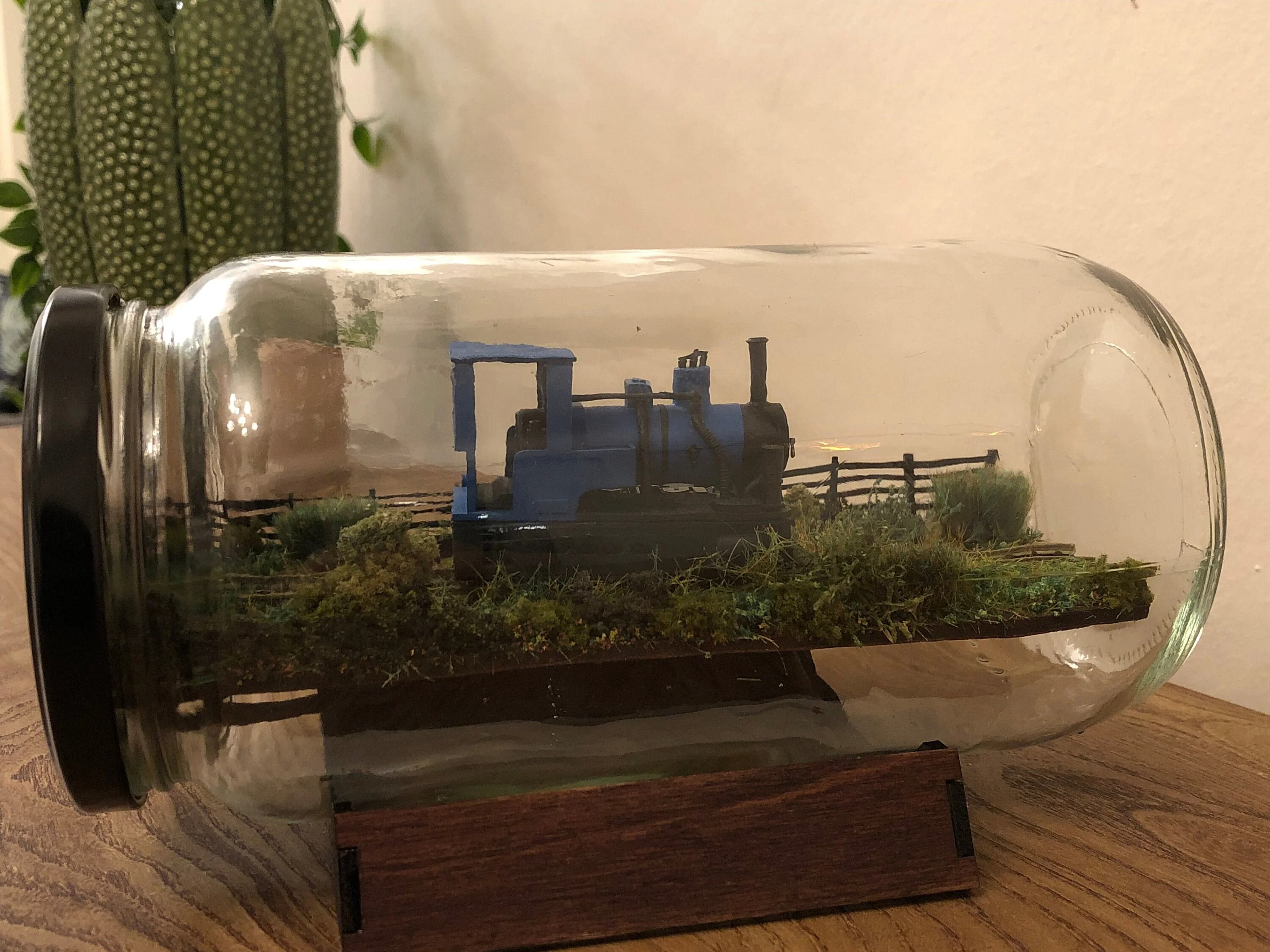 00 / 009 / N / Z / 1:43 Gauge Micro Diorama Jam Jar - Laser Cut