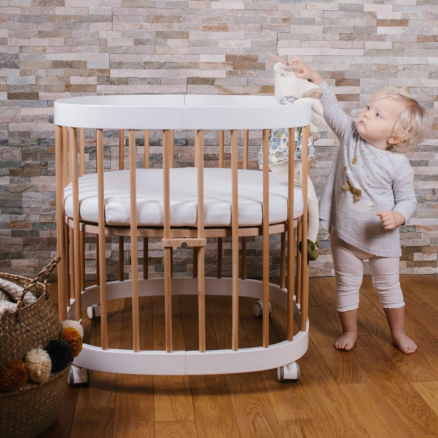 tweeto® Babybett 7 in 1 – mitwachsendes Babybett aus Holz | höhenverstellbares Beistellbett & Gitterbett | umbaubar zu Kinderbett & Laufstall (Buche Natur)