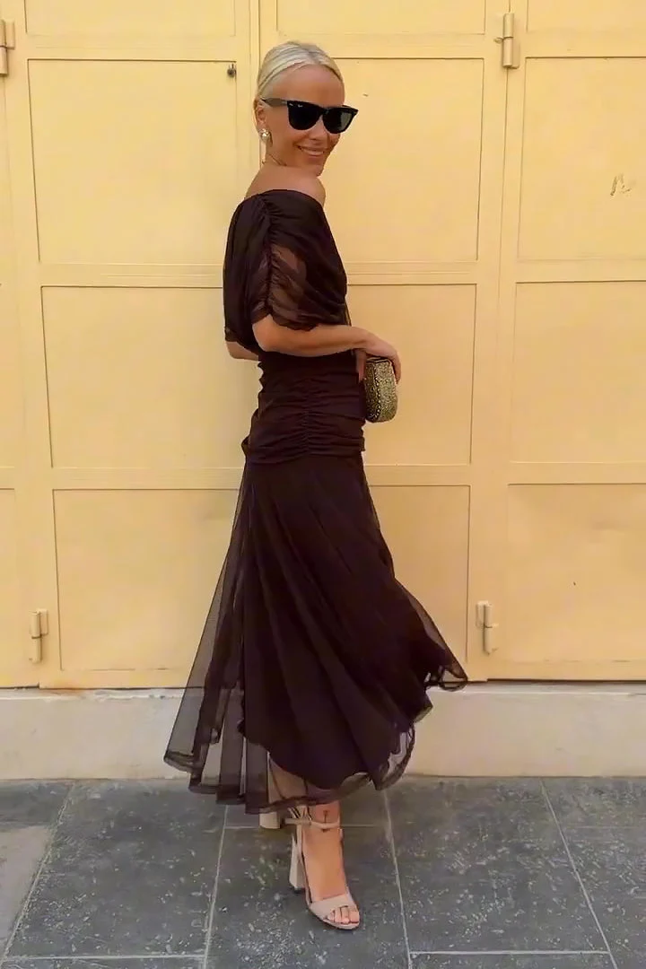 Elegantes schulterfreies Cocktail-Maxikleid mit Blumenmuster
