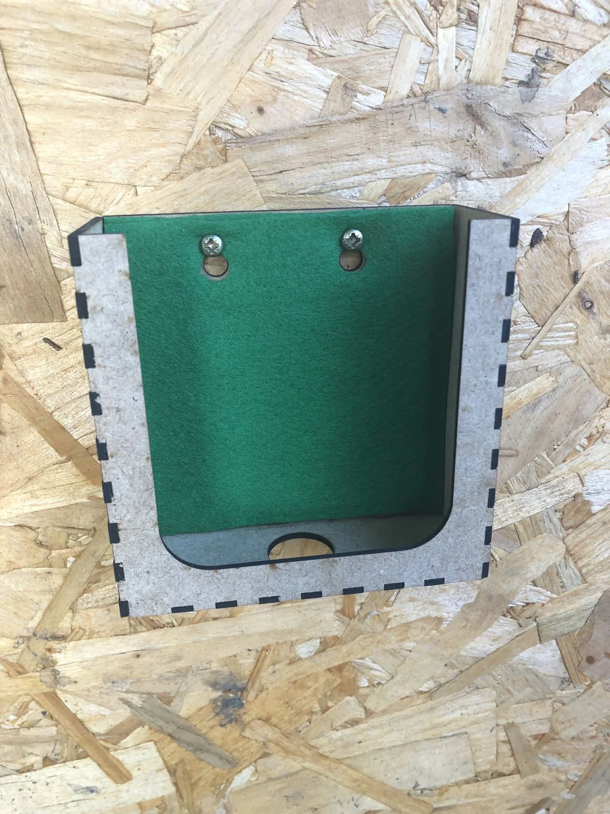 A Handy Holder for the Bachmann 44211 Controller - easy to use and fit