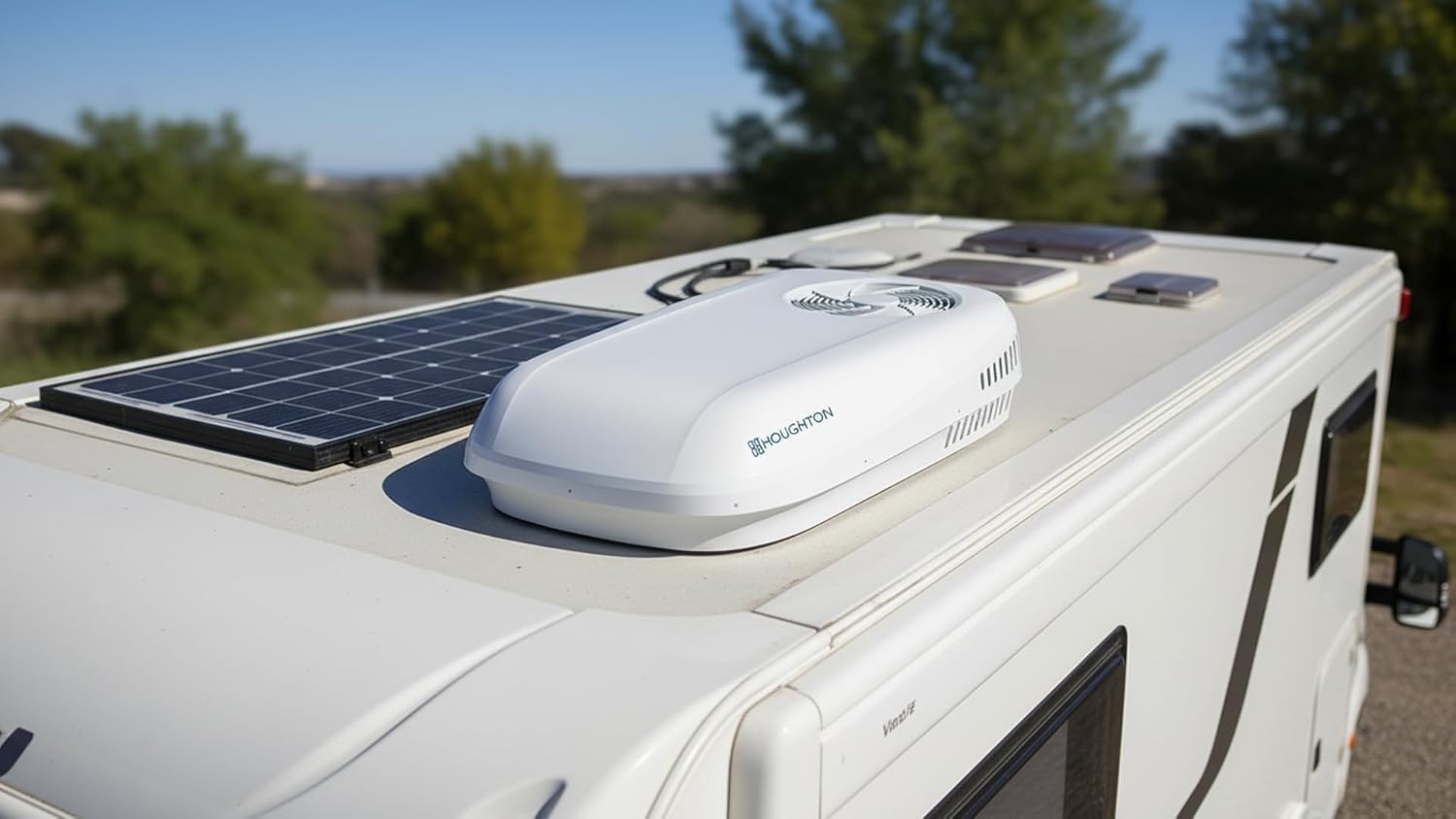 Belaire H2000K WLAN-Decken-Klimaanlage, 2,0 kW, Umkehrzyklus, 230 VAC, für Wohnmobil und Wohnwagen, Wohnmobil, effiziente Kühlung, Fernbedienung, LED-Display